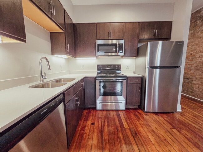 Building Photo - 3112 Warsaw Ave