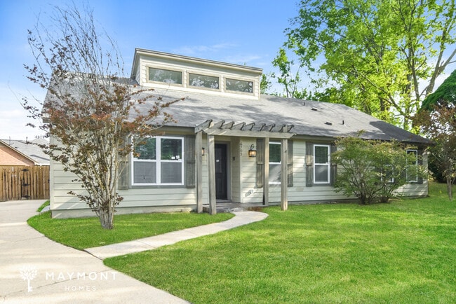 Building Photo - 6709 Woodglen Ct