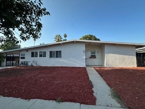 Building Photo - 19432 Keswick St