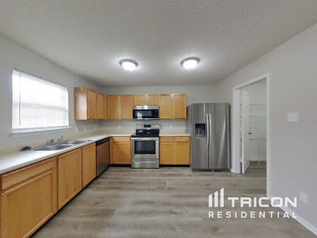 Building Photo - 10740 Wymm Ln