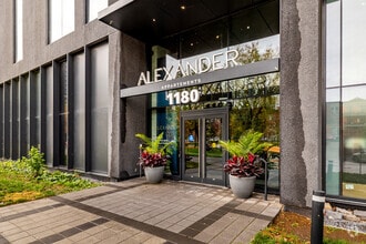 Building Photo - Alexander Apartments