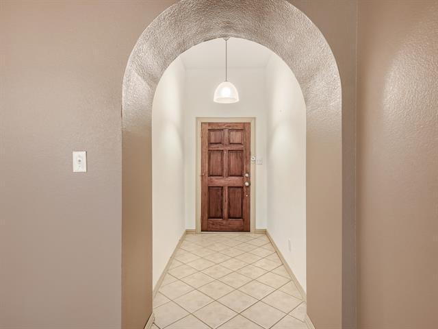 Building Photo - 4004 Wildbriar Ln