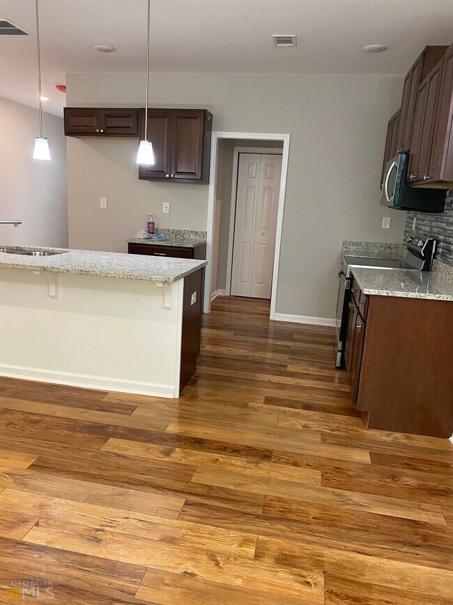 Foto del edificio - 7809 Rock Rose Ln