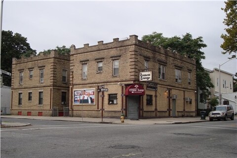 Primary Photo - 139 Halstead St