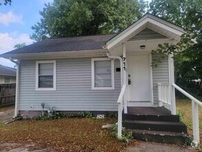 Building Photo - 711 W Gregory St