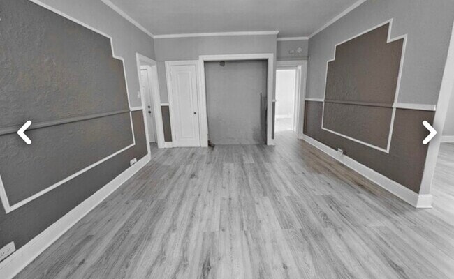 Building Photo - 37 S Iowa Ave