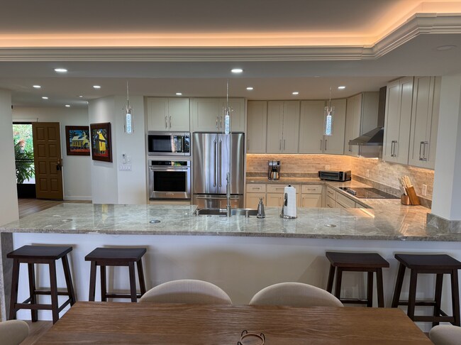 Building Photo - 50 Puu Anoano St