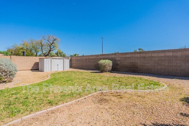 Foto del edificio - 1261 N Balboa Dr