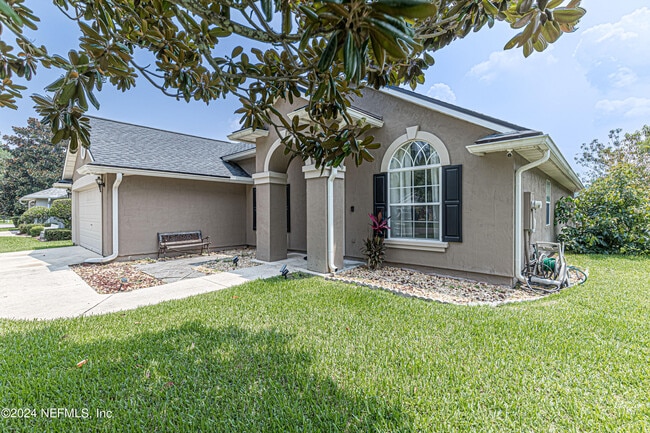 Building Photo - 1652 Redstone Ct