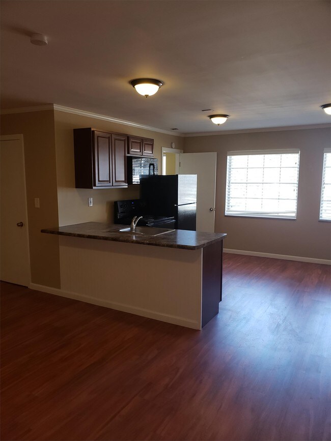 Foto del edificio - 2854 W Sylvania Ave