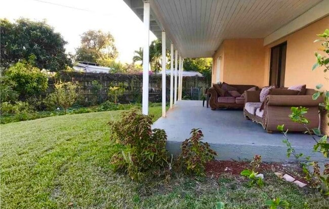 Photo - 1430 NE 41st Dr House