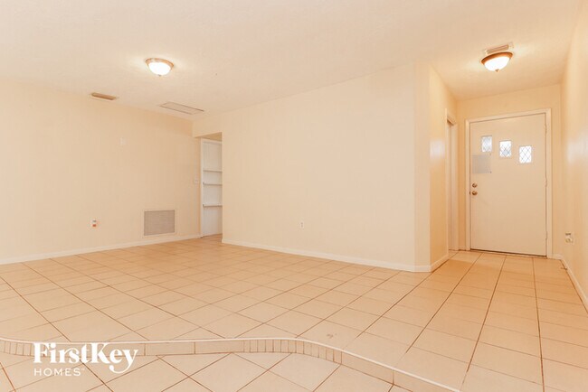 Foto del edificio - 6910 297th Ave N