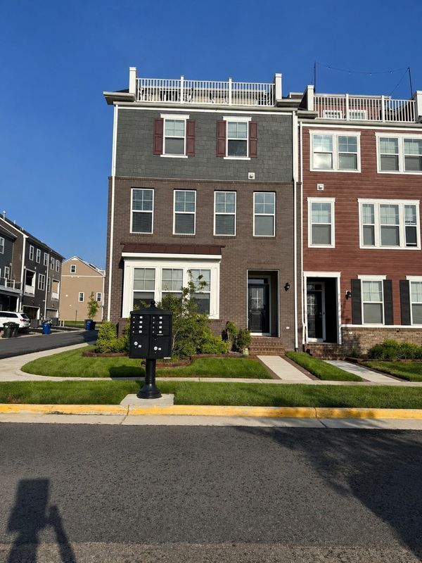 Foto del edificio - 1577 Sandpiper Bay Lp