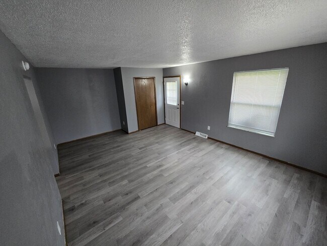 Foto del edificio - 1226-1228 S Creek