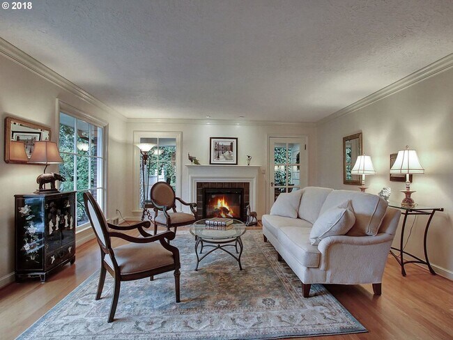 Building Photo - 7780 SW Maple Dr