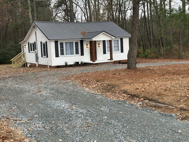 Building Photo - 5167 McLean Chapel Church Rd