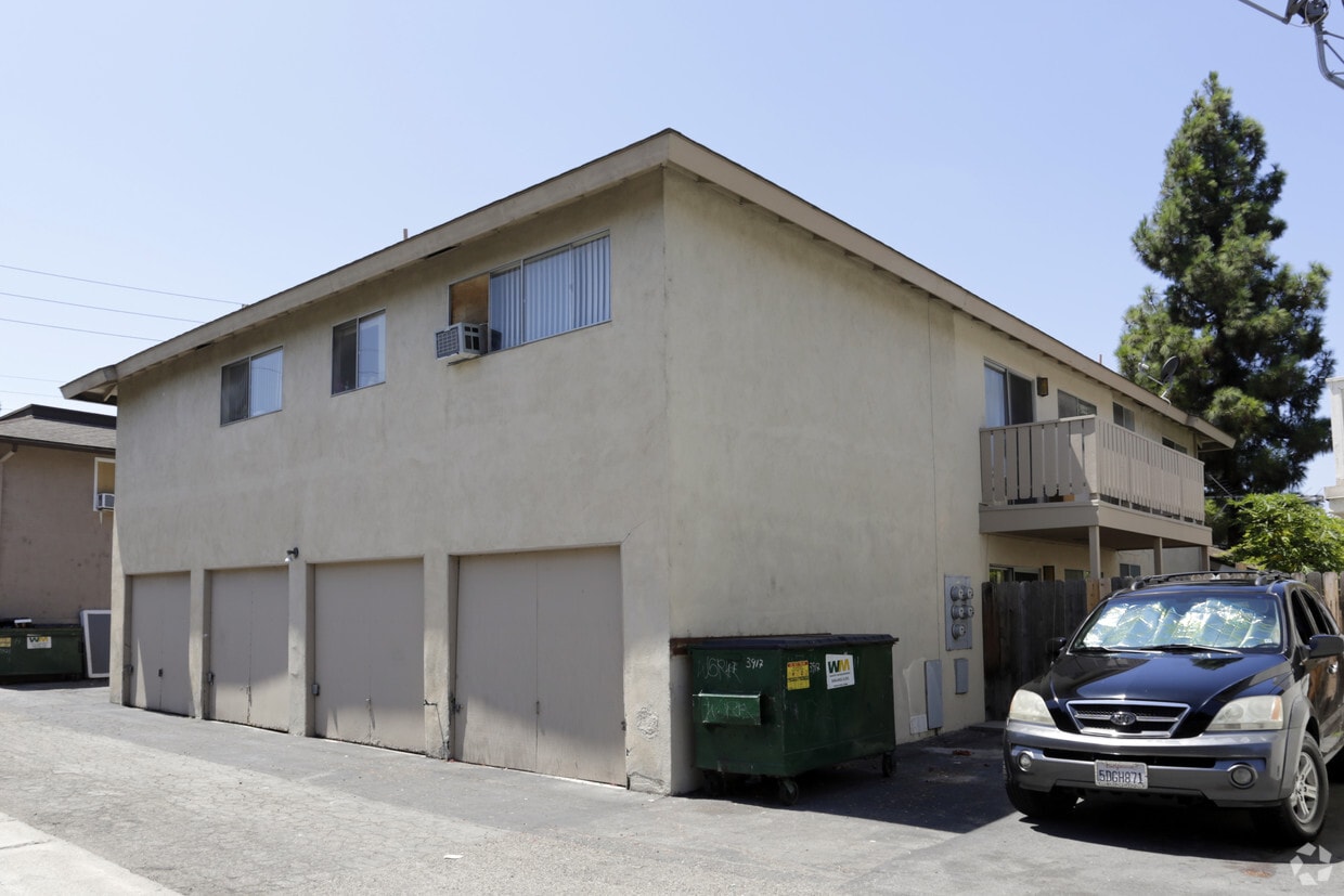Building Photo - 3917 S Ross St