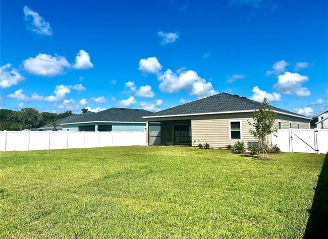 Building Photo - 4425 NW 14th Lp