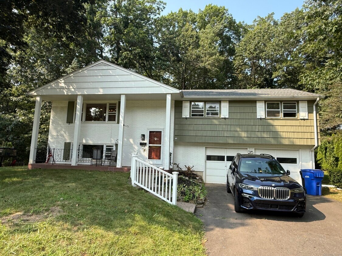 Foto principal - 40 Greenfield Dr