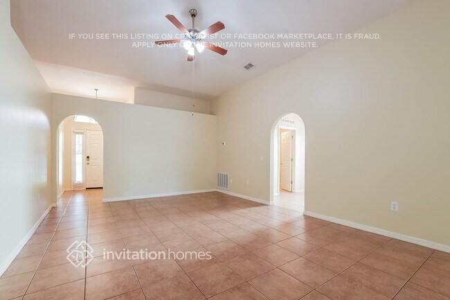 Building Photo - 159 Velveteen Pl