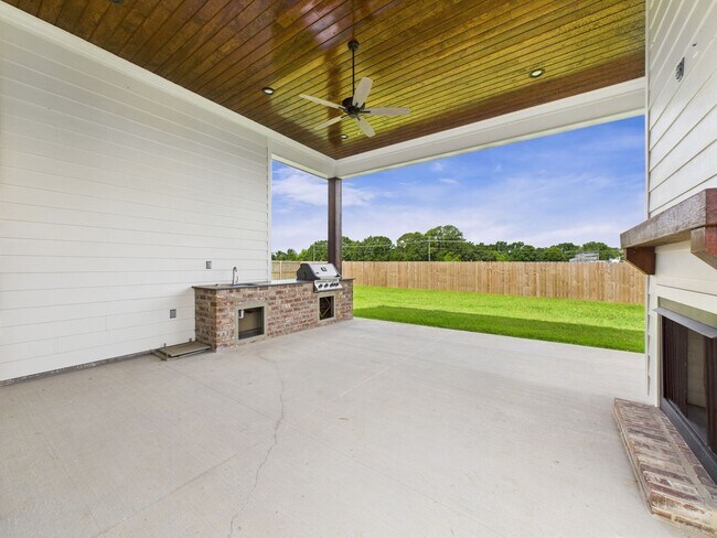 Foto del edificio - Stunning New Construction 4 Bed 3.5 Bath- ...