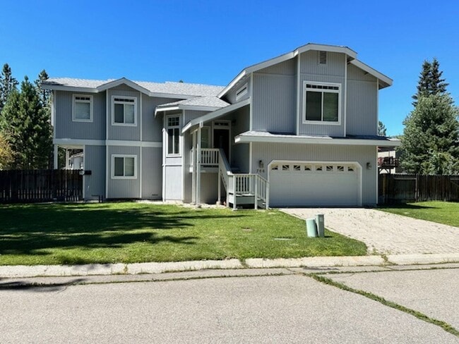 Building Photo - Large and lovely 3Bd home in the Tahoe Keys!! Call me today to view!