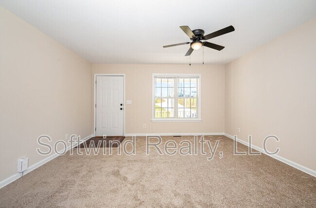 Foto del edificio - 1348 Hillside Dr