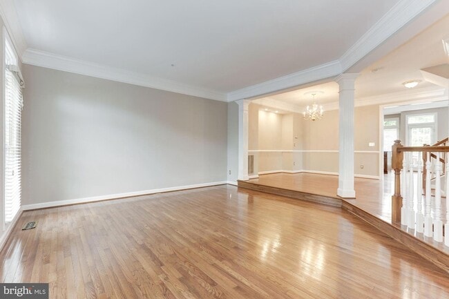 Building Photo - 286 Murtha St