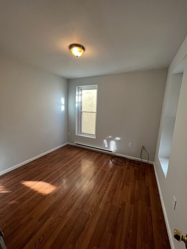 Foto del edificio - 130 N 2nd St