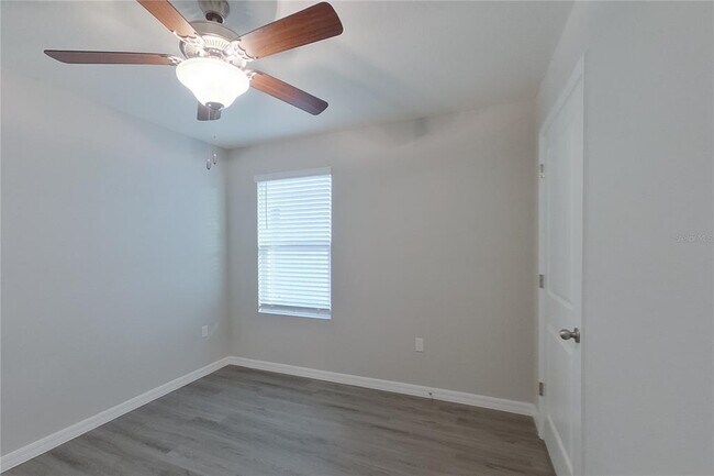 Building Photo - 8627 SW 43rd Ter