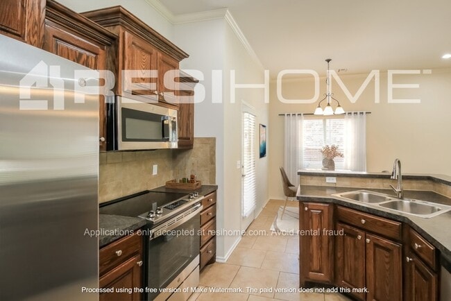 Building Photo - 509 Crestland Dr
