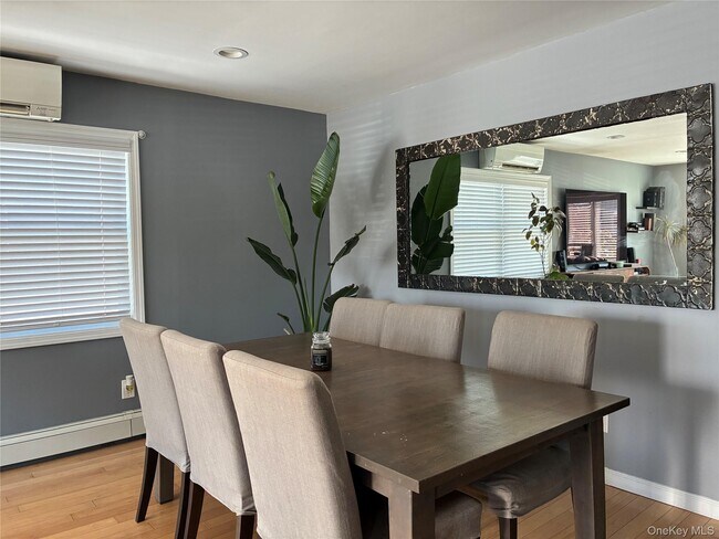 Foto del edificio - 65 Morning Glory Rd