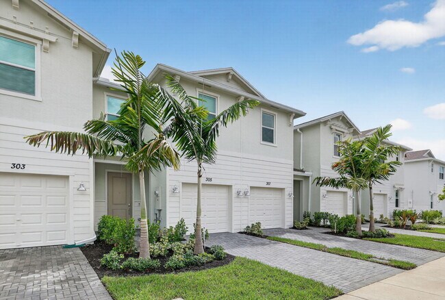 Foto del edificio - 305 SE Crossoak Ln