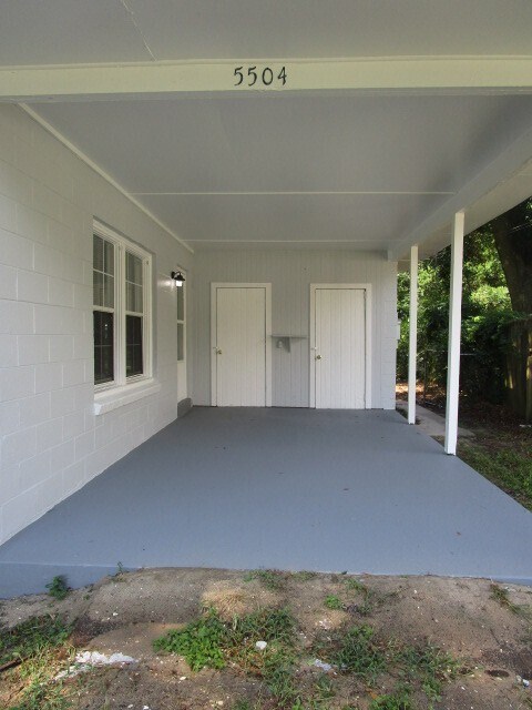 Building Photo - 5504 Essex Rd