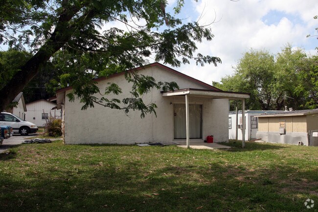 Building Photo - 7138 Bellaire Ter