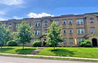 Building Photo - 415 Probasco St