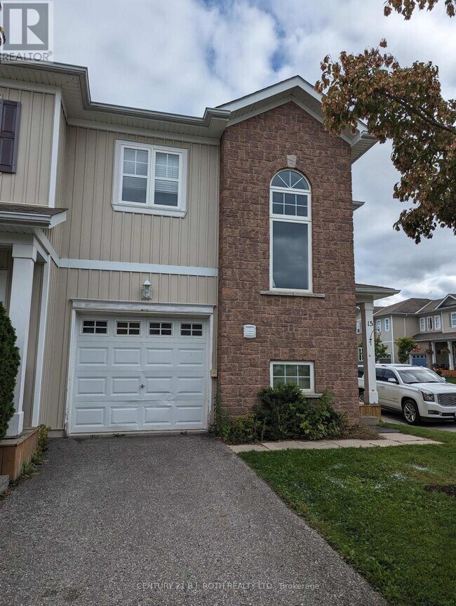 Photo du bâtiment - 800 W Ridge Blvd