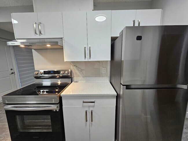 Photo du bâtiment - 46117 Gore Avenue6