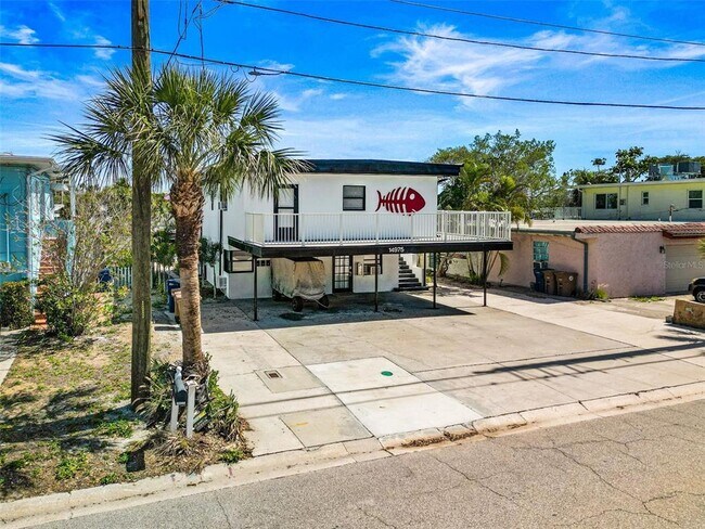 Building Photo - 14975 1st St E