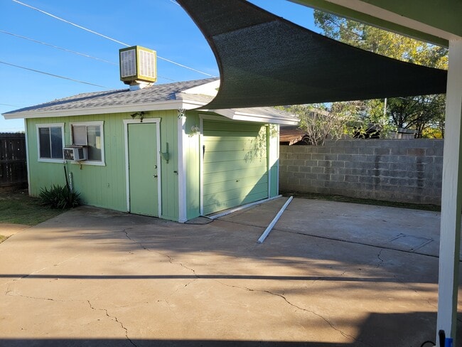 Foto del edificio - 1033 S 5th St