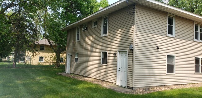 back yard - 5055 Sunnyside Rd