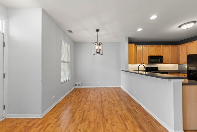 Building Photo - 129 Springbrook Trail S