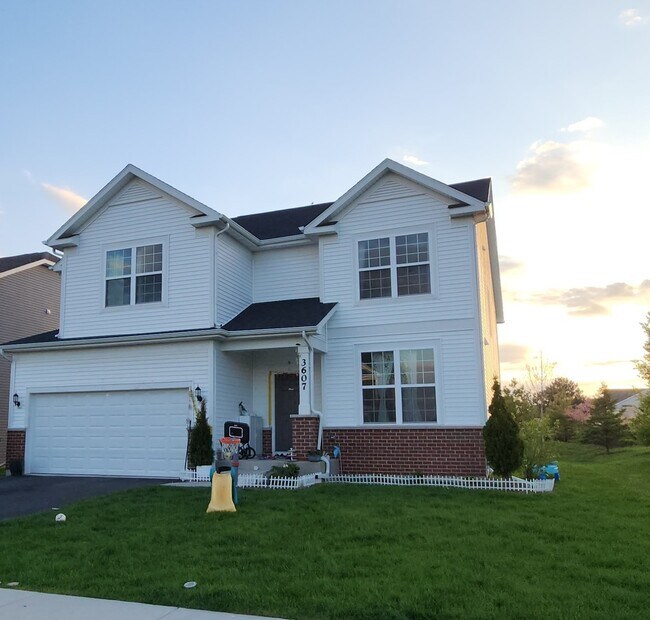 Building Photo - 3607 Ambrosia Dr