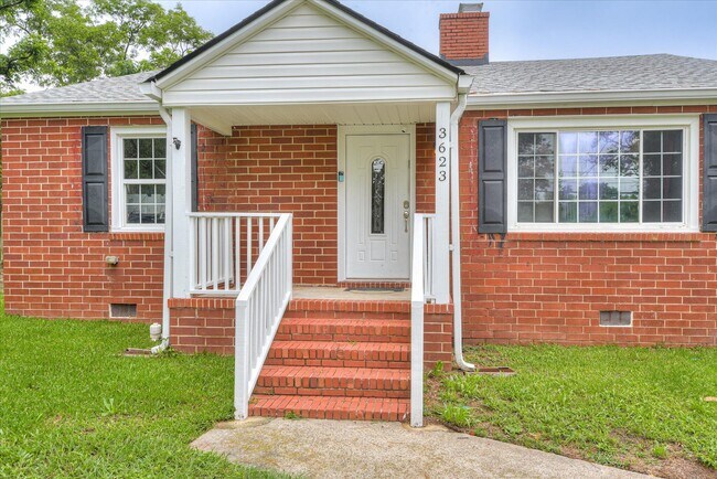 Foto del edificio - 3623 Old Ferry Rd
