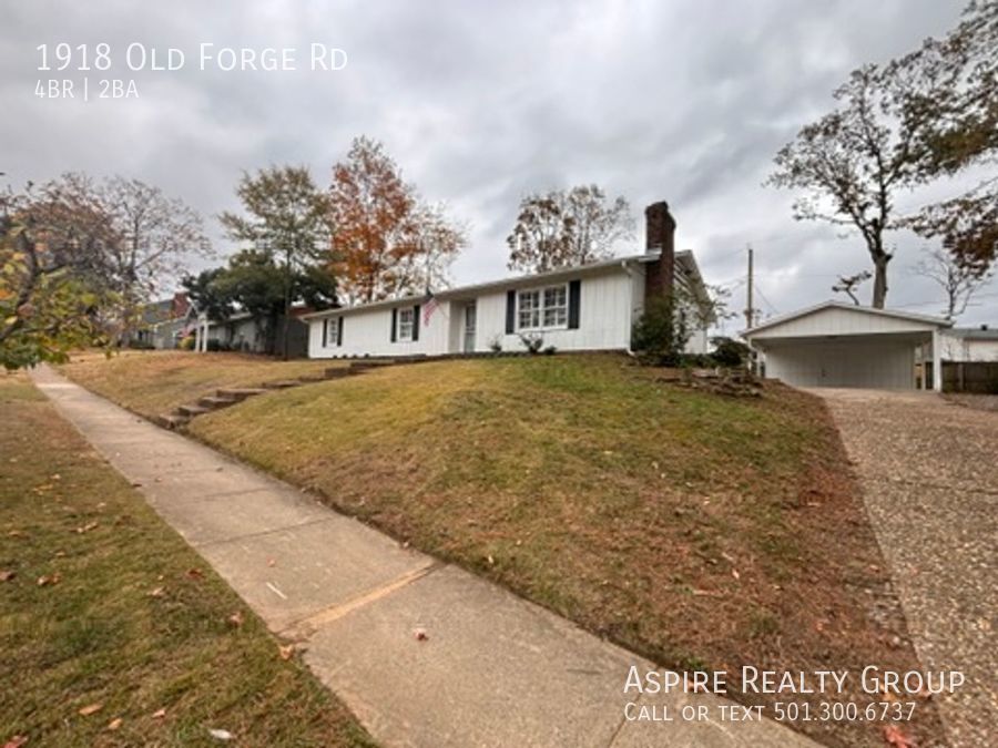 Primary Photo - 4 Bedroom Updated West Little Rock Home