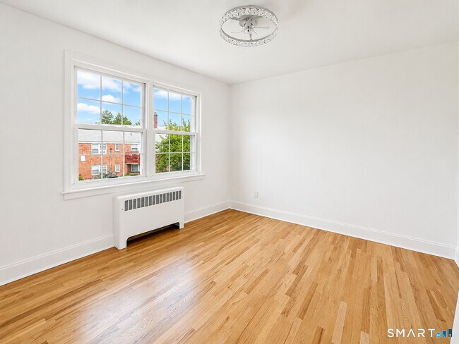 Building Photo - 30 Revere Dr