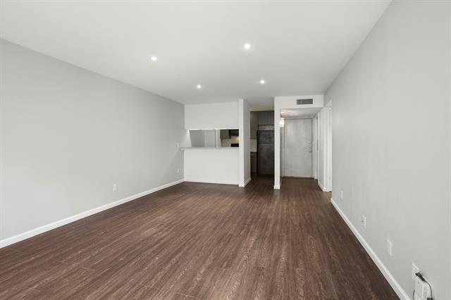Foto del edificio - 4837 Cedar Springs Rd
