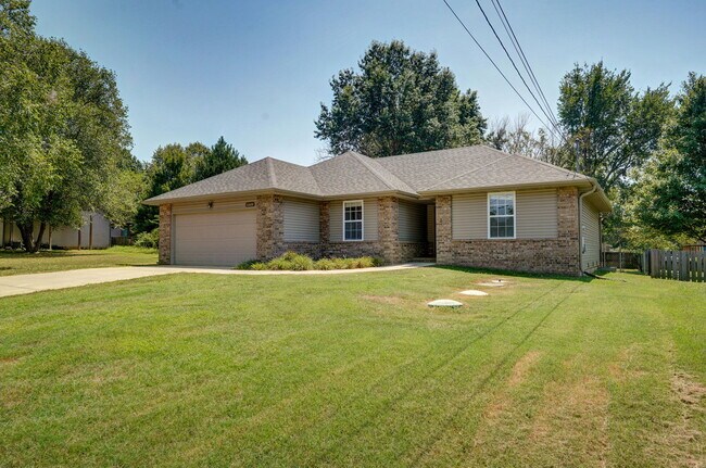 Foto del edificio - 4842 E Farm Rd 136