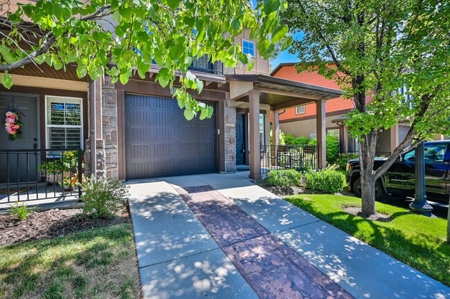 Photo - Stunning Row End Townhome In Excellent Loc...