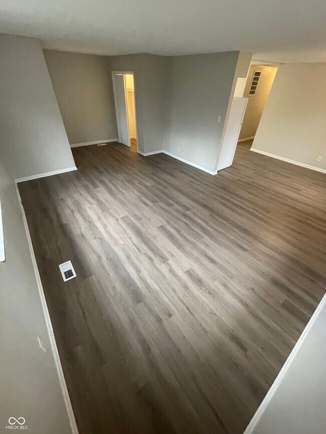 Foto del edificio - 2948 Roberta Dr